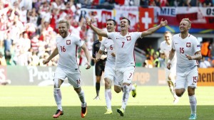 Switzerland v Poland - EURO 2016 - Round of 16