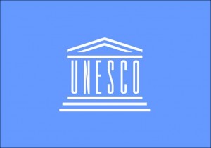 589934_UNESCO_Flag_-_Qu65_RT728x0-_OS851x596-_RD728x509-