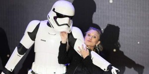 596439_O-CARRIE-FISHER-Facebook_-_Qu65_RT728x0-_OS2000x1000-_RD728x364-