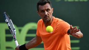 610999_Maldini-Playing-Tennis_1T215Emoxhu3I173L848R8Mu44_-_Qu65_RT728x0-_OS1920x1080-_RD728x409-